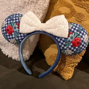 Disney Blue and White Floral Minnie Mouse Headband